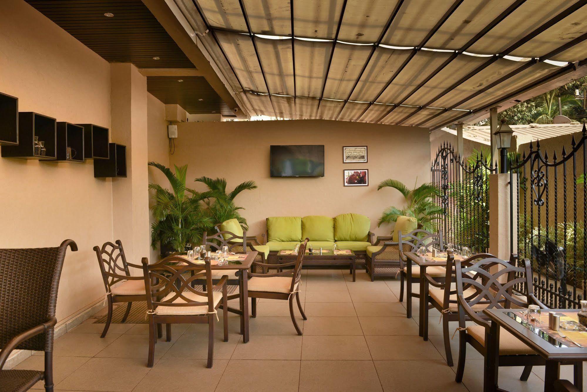 Acacia Goa Hotel Sinquerim Exterior foto